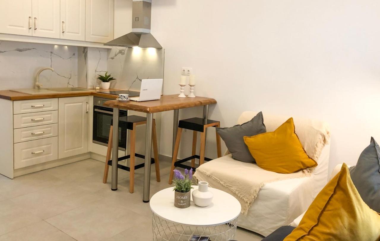 Stelisia Rooms Chania  Bagian luar foto